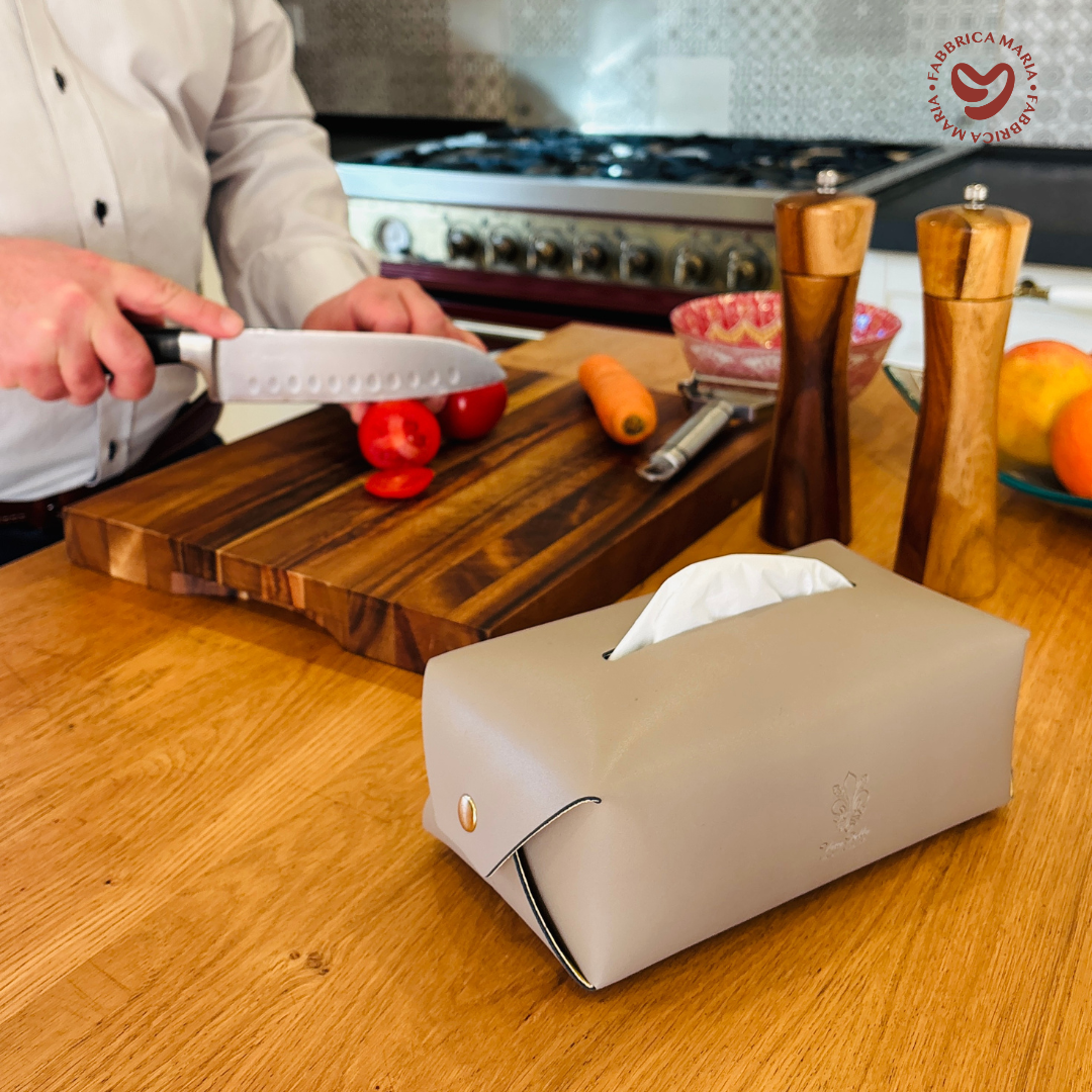 BellaPelle™️Luxus für deine Taschentücher - Box aus italienischem Leder